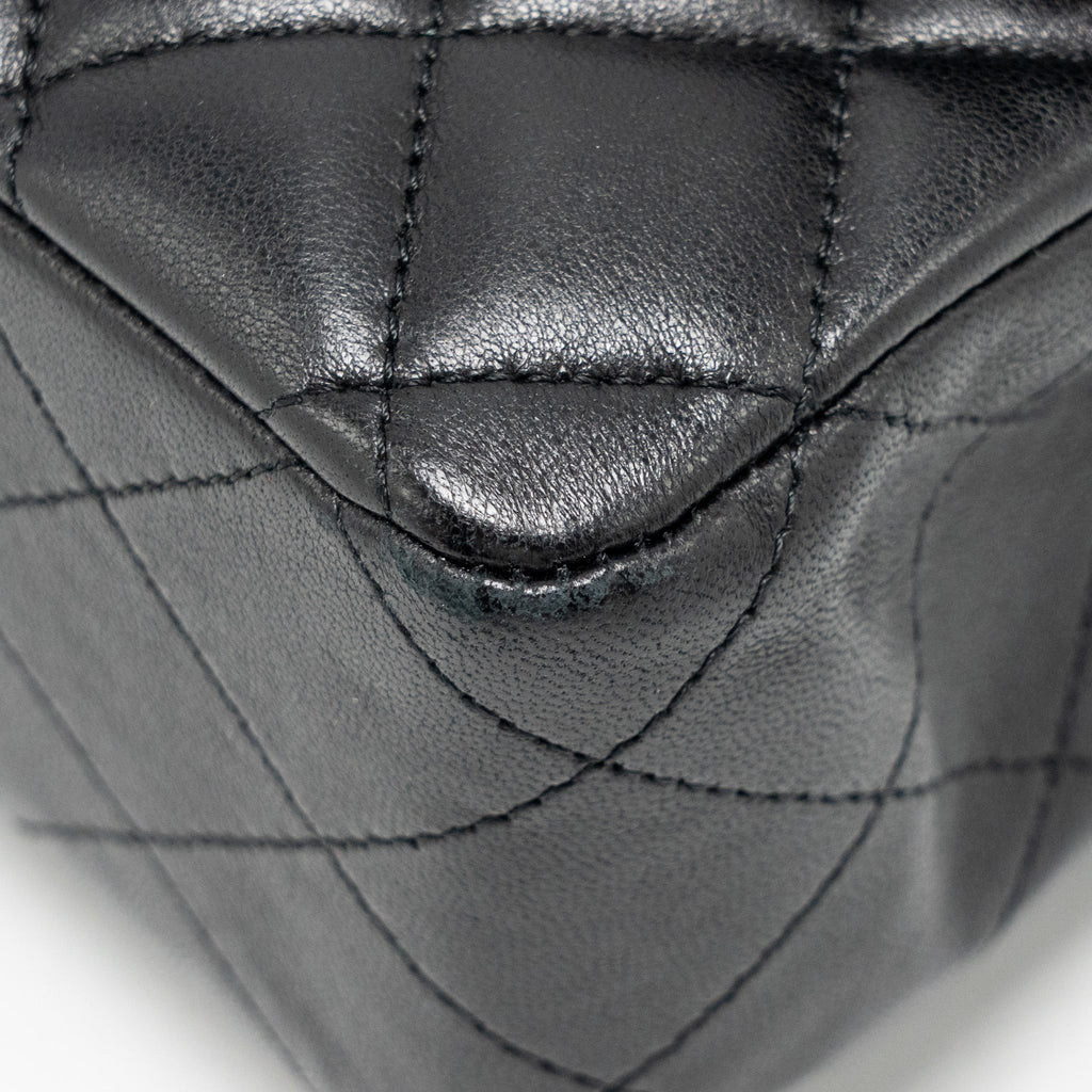 CHANEL MEDIUM CLASSIC DOUBLE FLAP BAG LAMBSKIN BLACK GHW