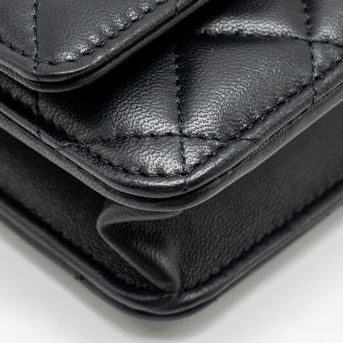 CHANEL PEARL CRUSH WALLET ON CHAIN LAMBSKIN BLACK GHW (MICROCHIP)