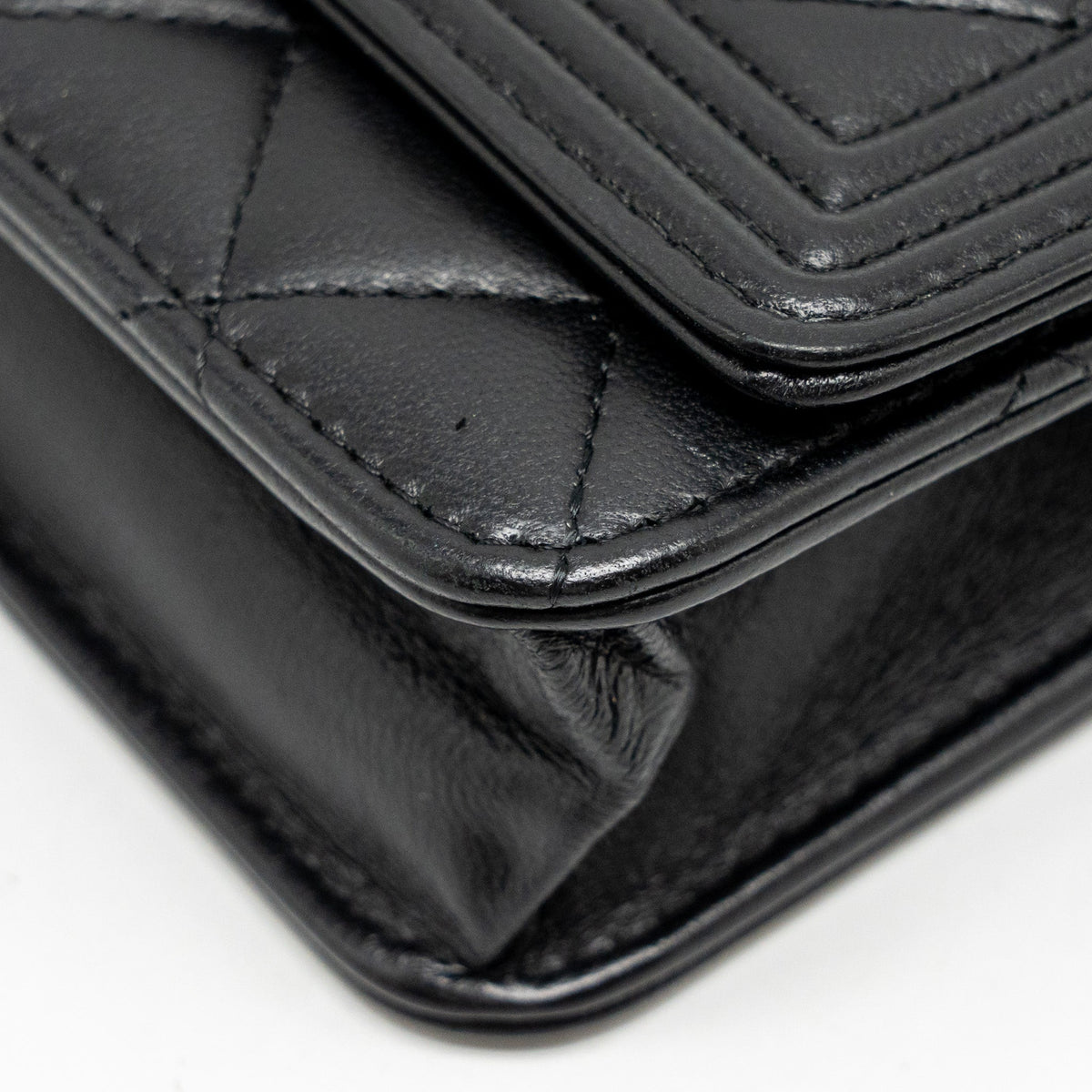 CHANEL BOY WALLET ON CHAIN LAMBSKIN BLACK GHW