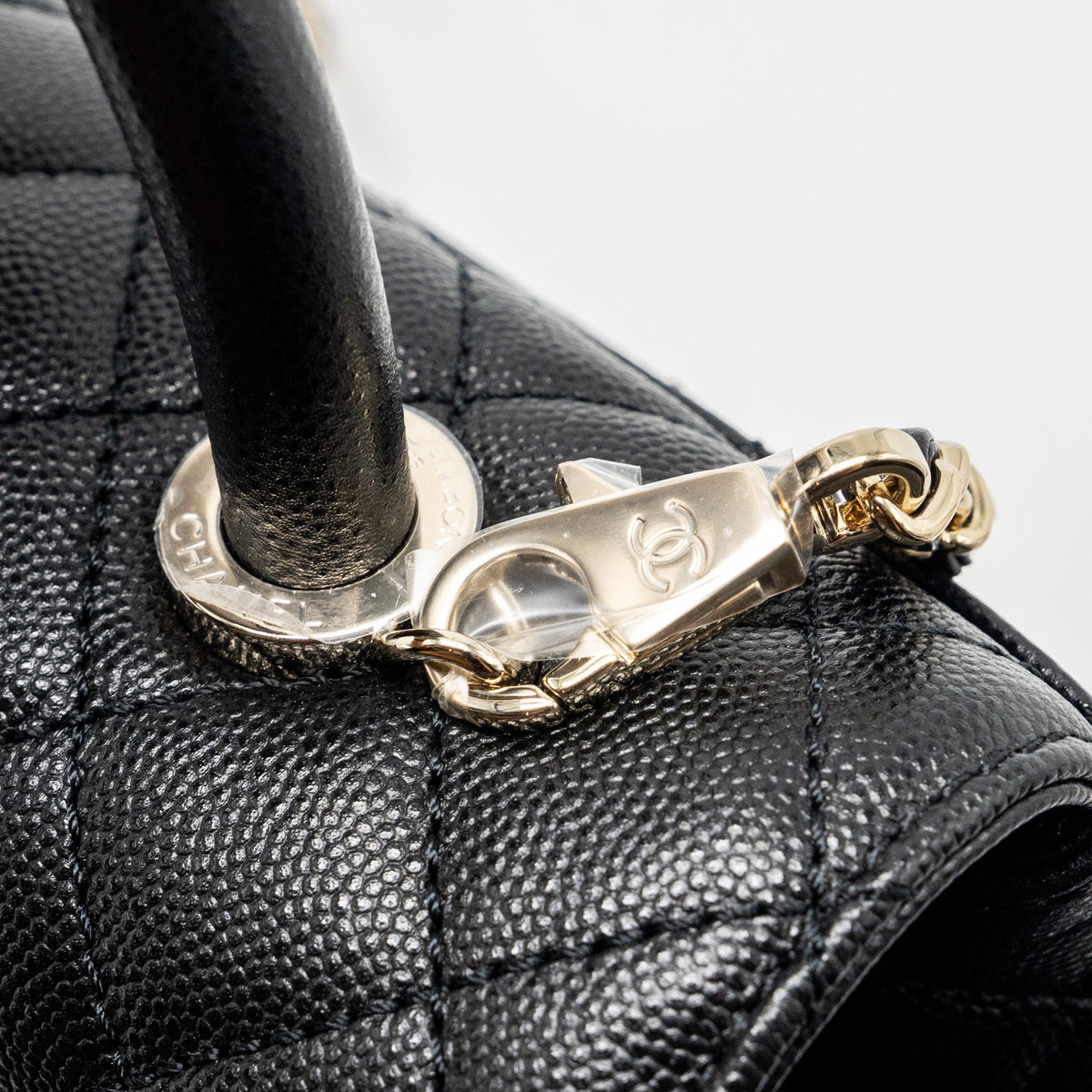 CHANEL SMALL COCO HANDLE CAVIAR BLACK LGHW (MICROCHIP)