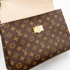 Louis Vuitton Cluny MM Monogram Canvas/Leather GHW