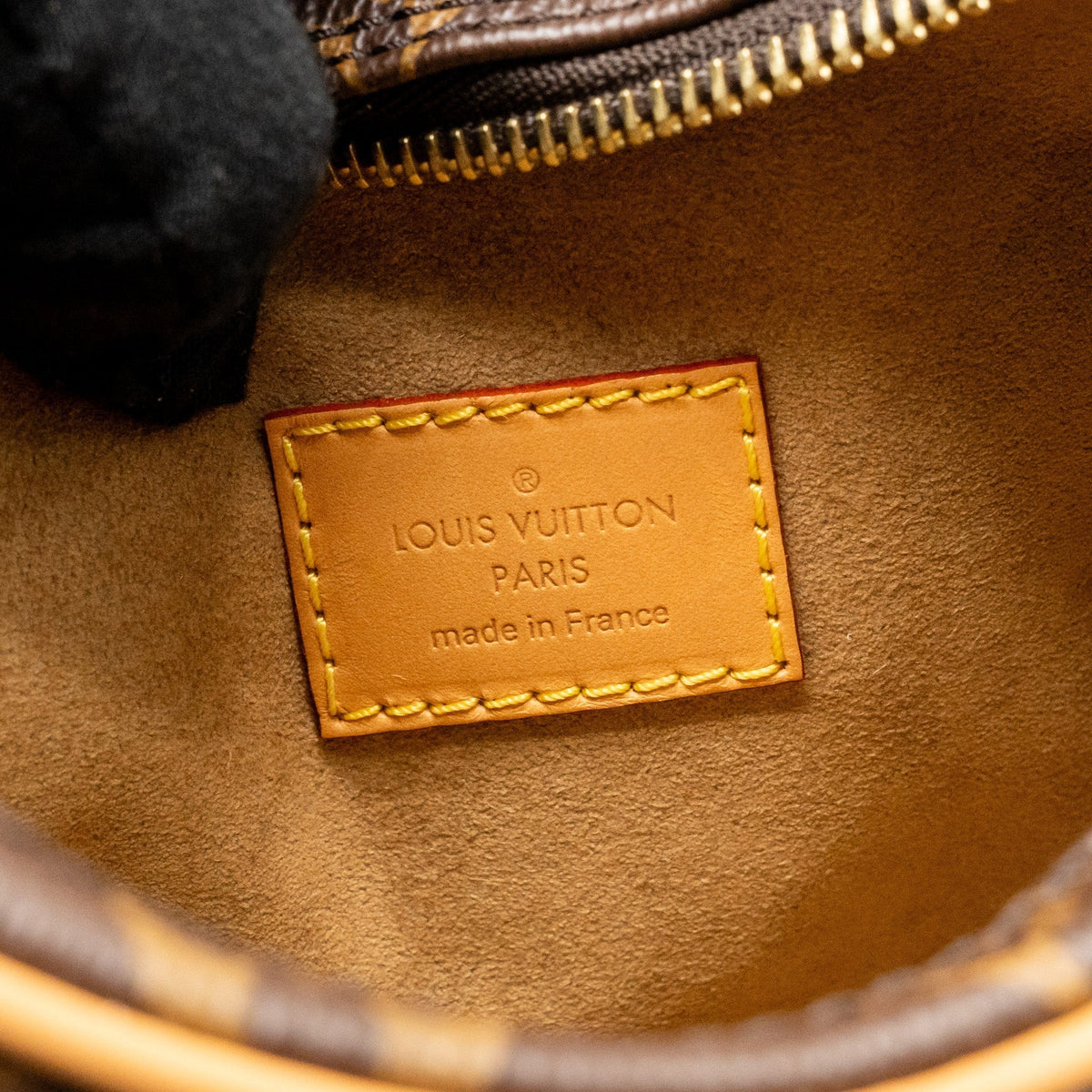 LOUIS VUITTON LOOP BAG MONOGRAM CANVAS GHW
