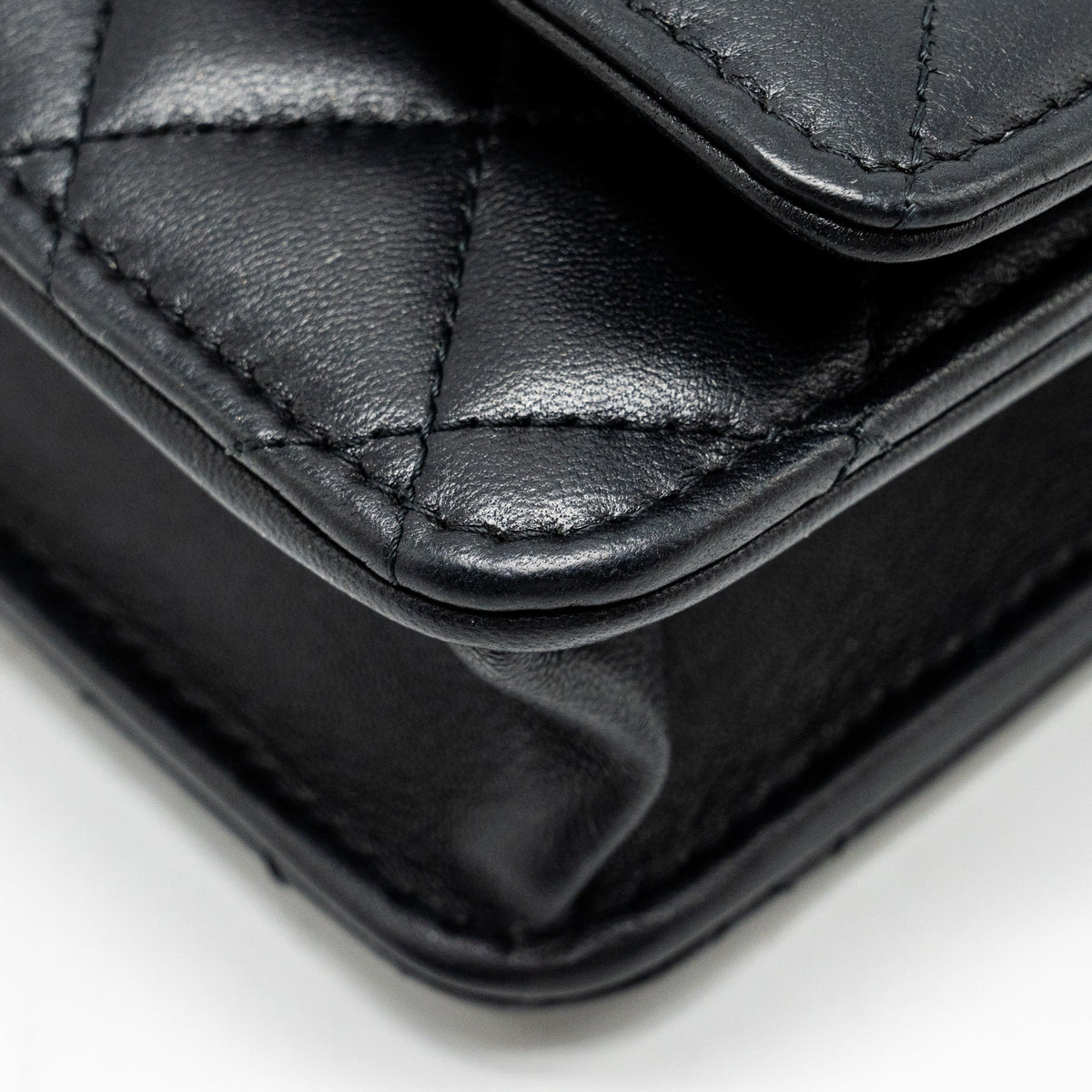 CHANEL TRENDY CC WALLET ON CHAIN LAMBSKIN BLACK LGHW (MICROCHIP)