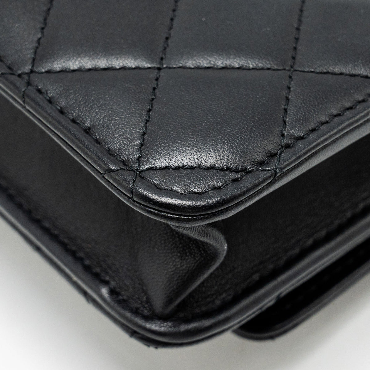 CHANEL TRENDY CC WALLET ON CHAIN LAMBSKIN BLACK LGHW (MICROCHIP)