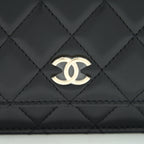 CHANEL GIANT PEARL CRUSH WALLET ON CHAIN BLACK