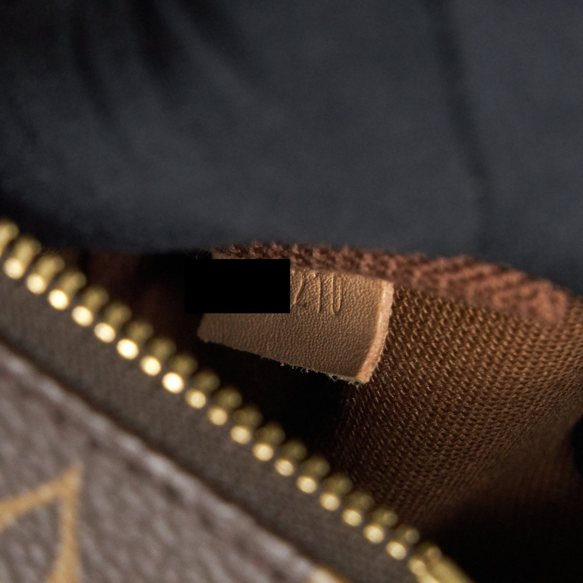 LOUIS VUITTON MINI POCHETTE ACCESSORIES MONOGRAM GHW