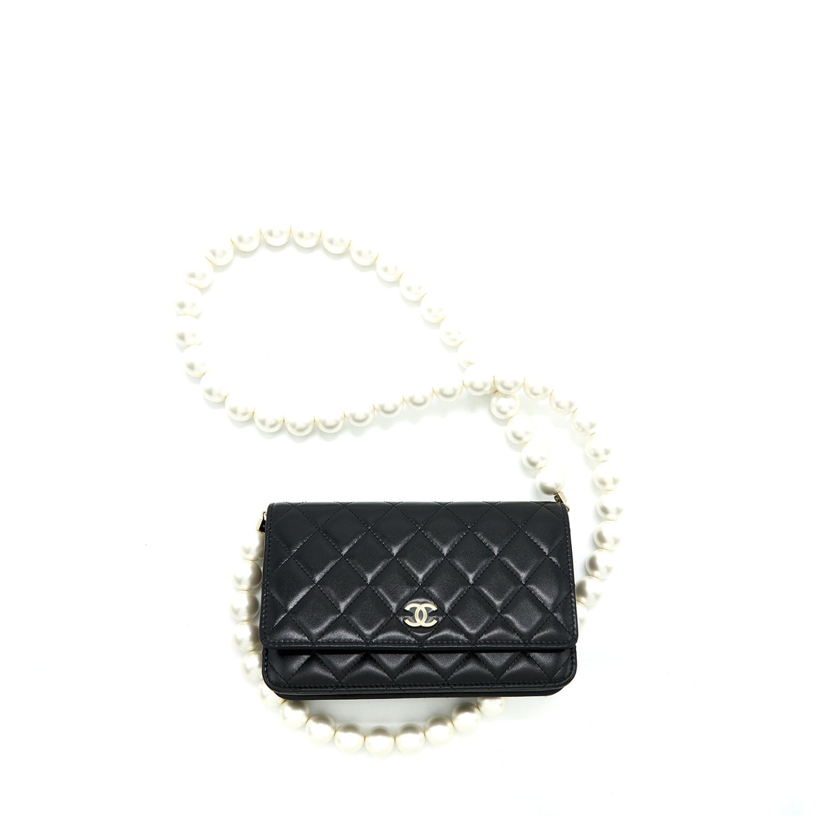 CHANEL GIANT PEARL CRUSH WALLET ON CHAIN BLACK