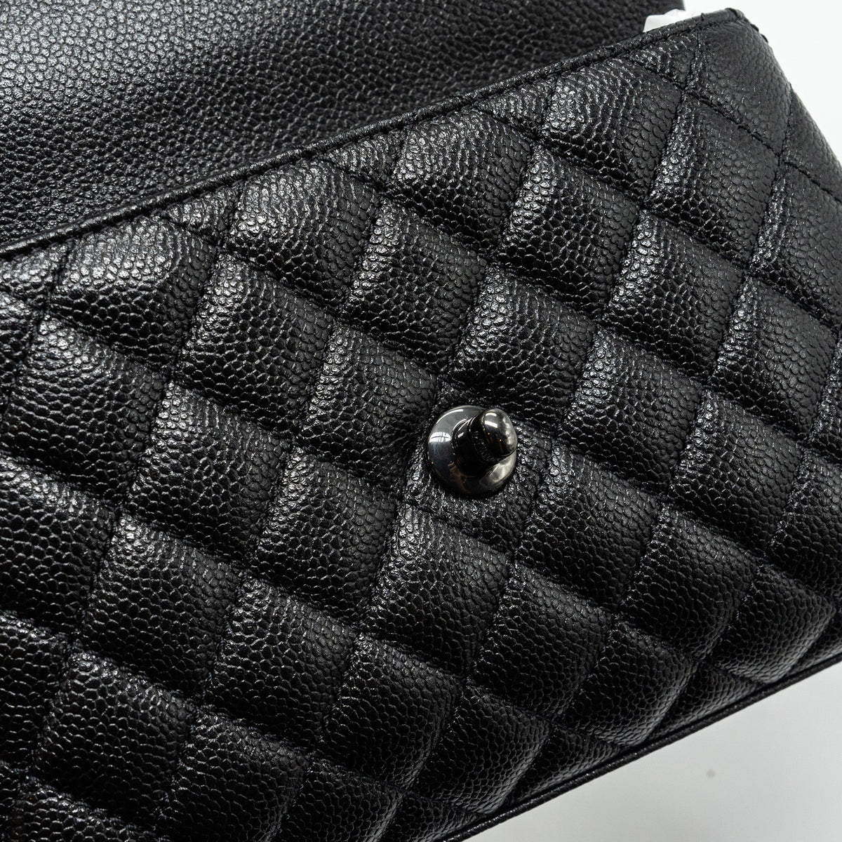 CHANEL SMALL COCO HANDLE CAVIAR SO BLACK / BLACK HARDWARE