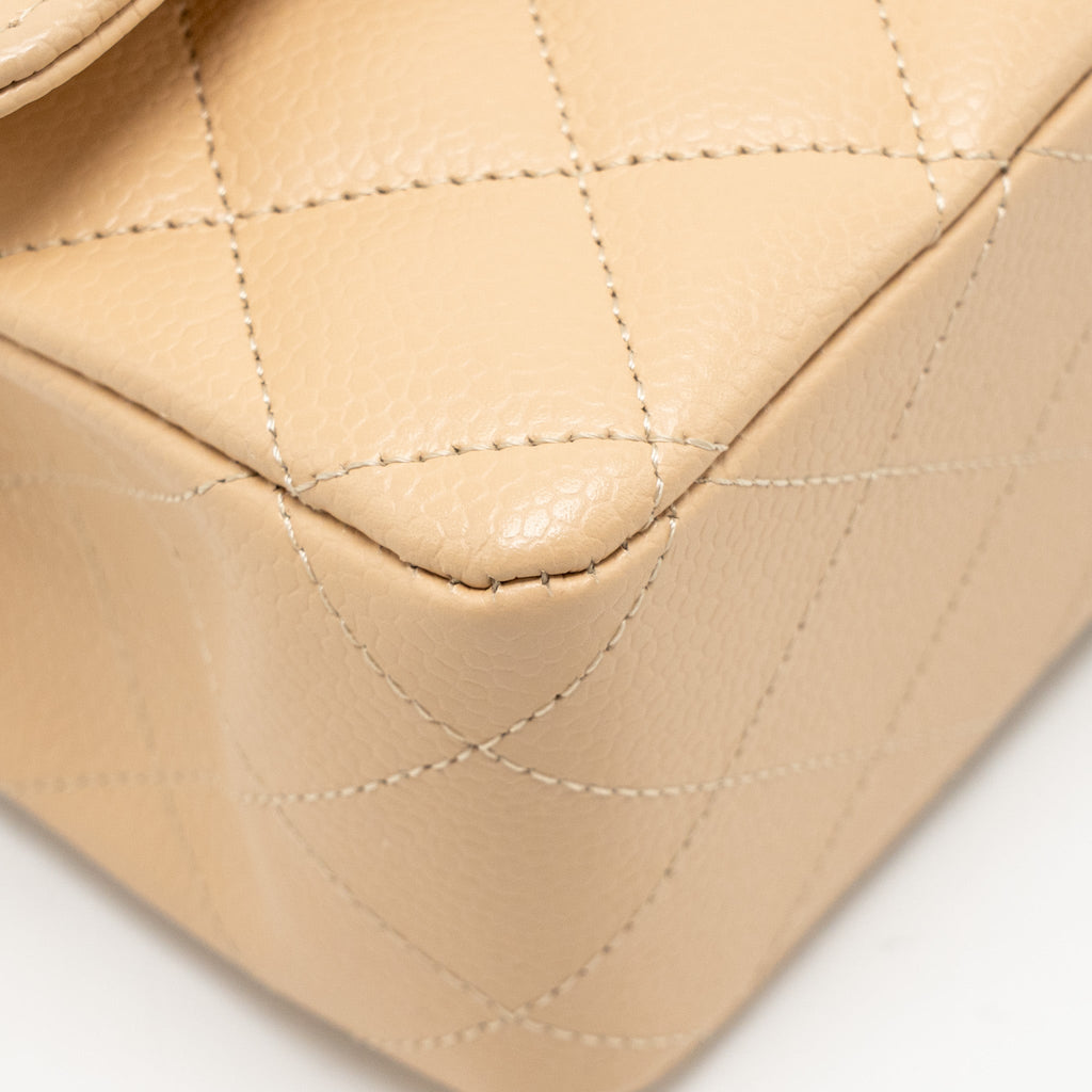 CHANEL MEDIUM CLASSIC DOUBLE FLAP BAG CAVIAR BEIGE LGHW (MICROCHIP)