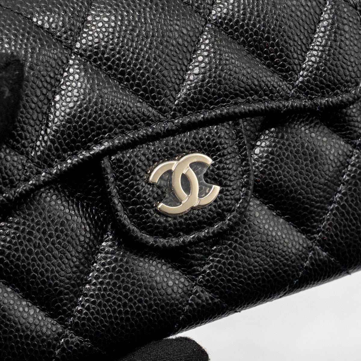 CHANEL CLASSIC FLAP CARD HOLDER CAVIAR BLACK LGHW (MICROCHIP)