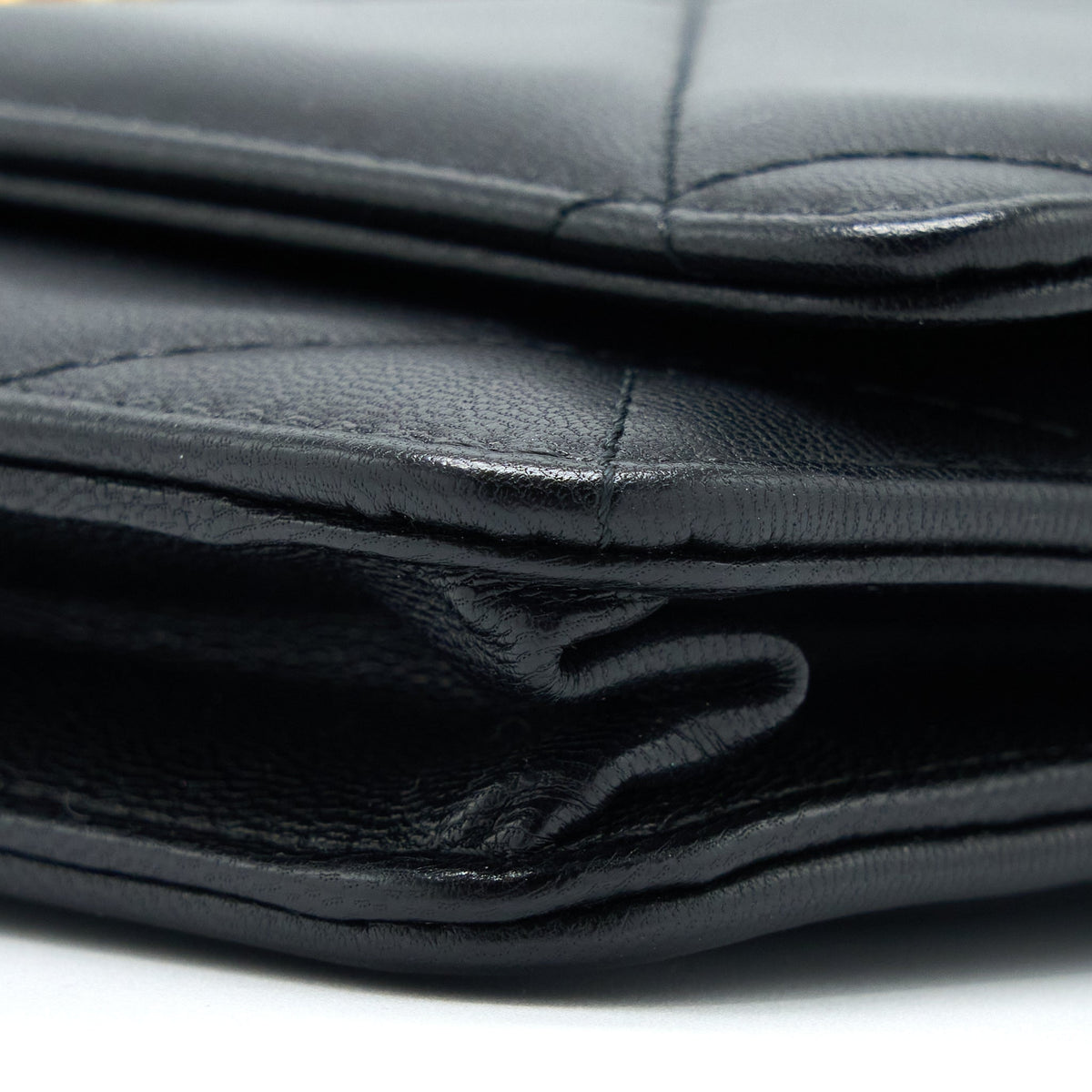CHANEL 19 WALLET ON CHAIN LAMBSKIN BLACK MULTICOLOUR HARDWARE