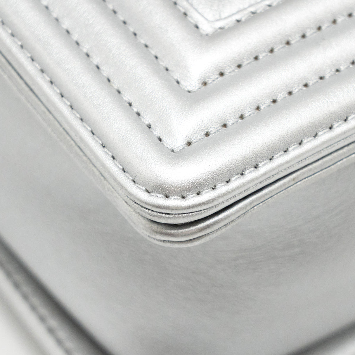 CHANEL MEDIUM BOY BAG LAMBSKIN SILVER SHW