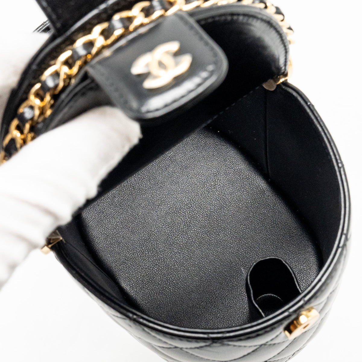 CHANEL PICNIC VANITY LAMBSKIN BLACK GHW (MICROCHIP)