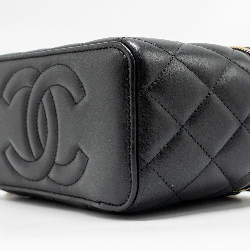 CHANEL PEARL CRUSH LONG VANITY CASE LAMBSKIN BLACK GHW (MICROCHIP)