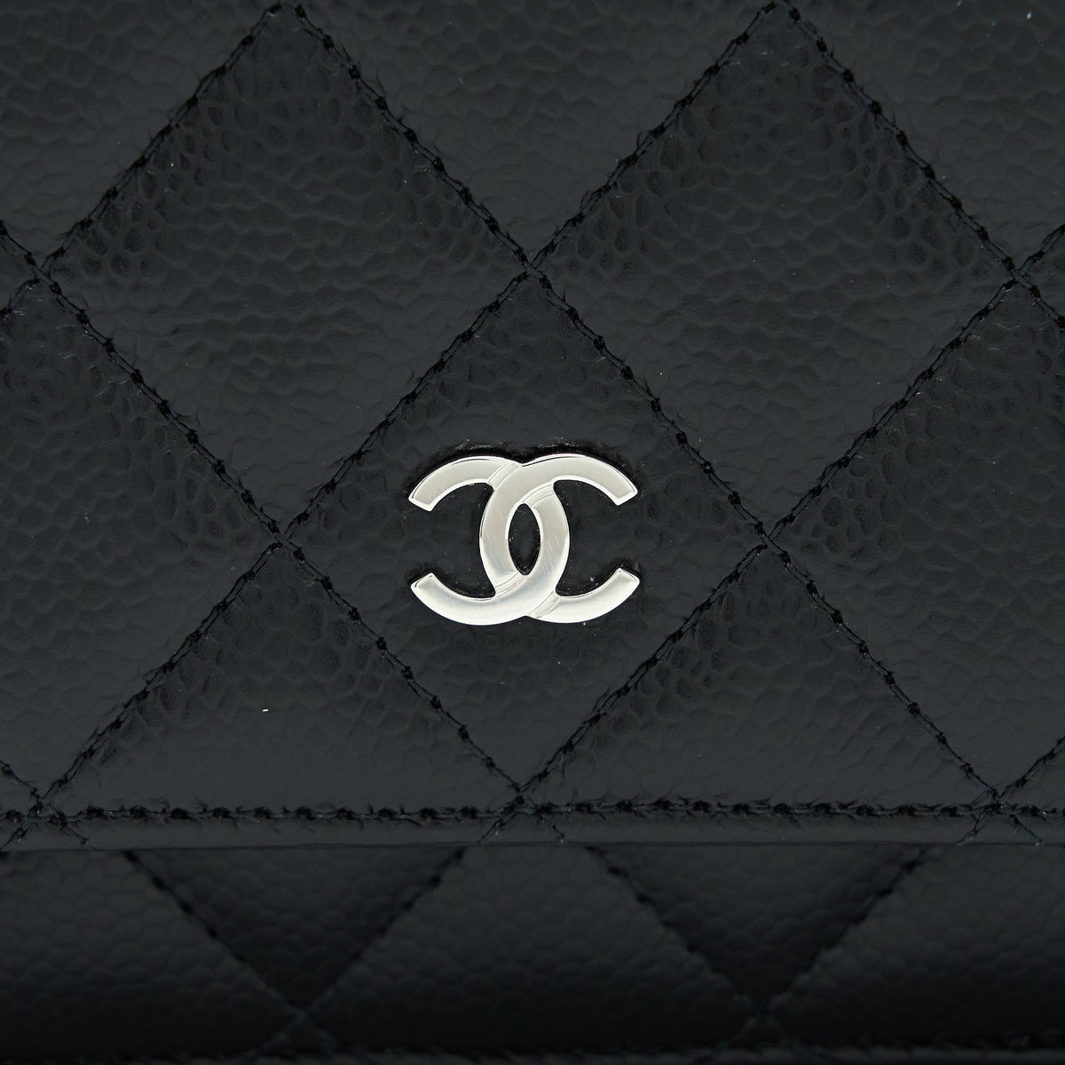 CHANEL CLASSIC WALLET ON CHAIN CAVIAR BLACK SHW (MICROCHIP)