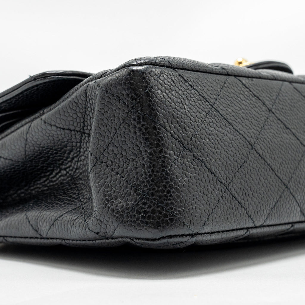 CHANEL MEDIUM CLASSIC DOUBLE FLAP BAG CAVIAR BLACK GHW