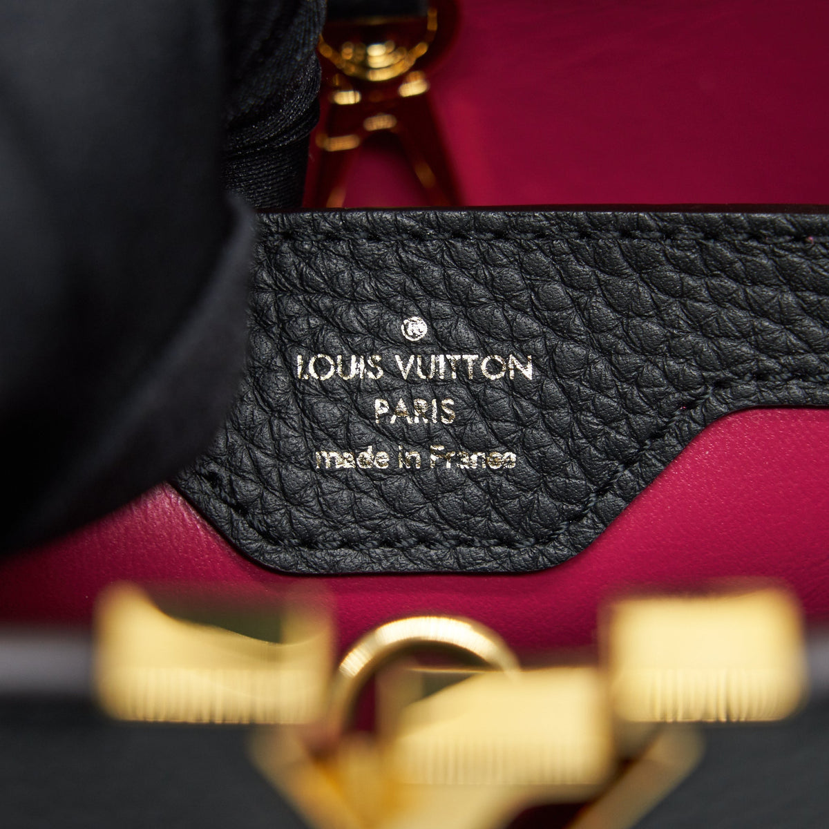 LOUIS VUITTON CAPUCINES BB BLACK