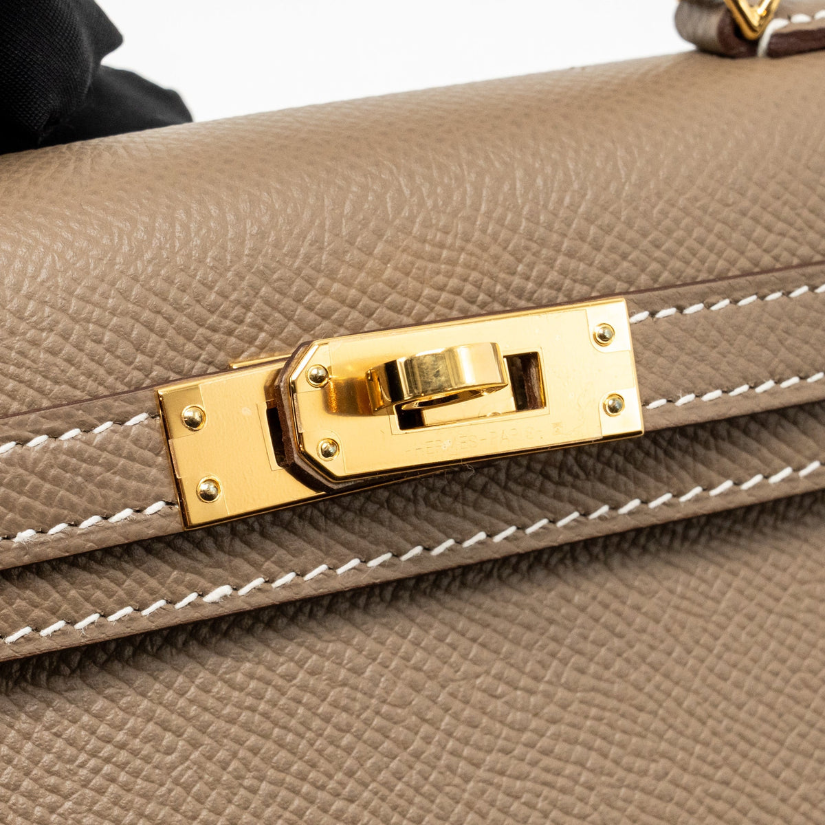 Hermes Mini Kelly II Epsom Etoupe GHW