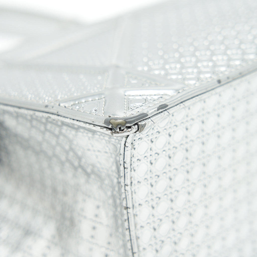 DIOR MEDIUM DIORMA METALLIC SILVER WITH SHW