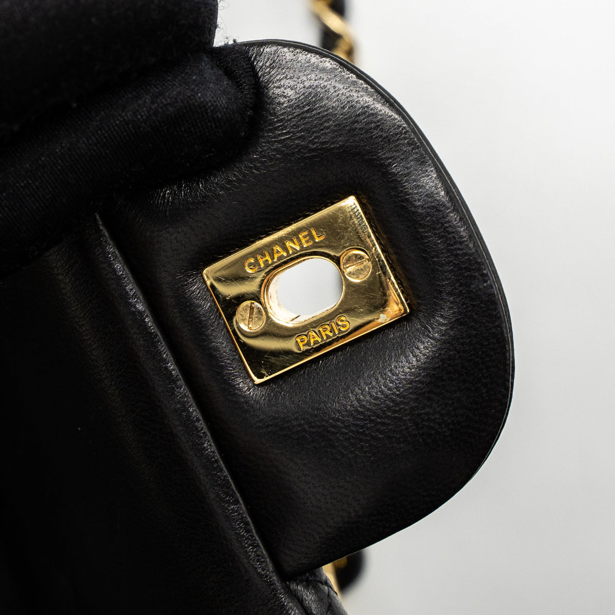 CHANEL MAXI CLASSIC SINGLE FLAP BAG LAMBSKIN BLACK GHW