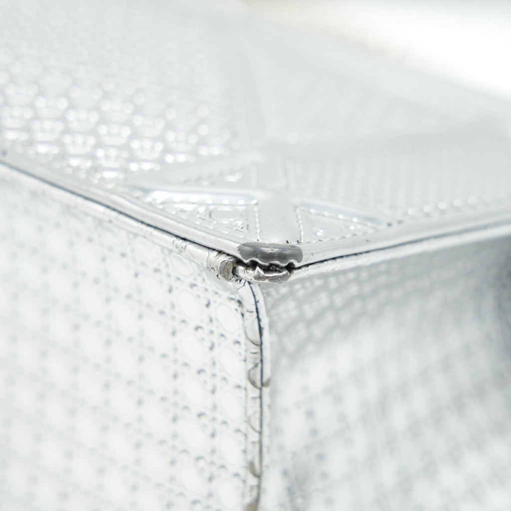DIOR MEDIUM DIORMA METALLIC SILVER WITH SHW