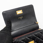 CHANEL MINI 2.55 REISSUE WALLET ON CHAIN AGED CALFSKIN BLACK GHW(MICROCHIP)