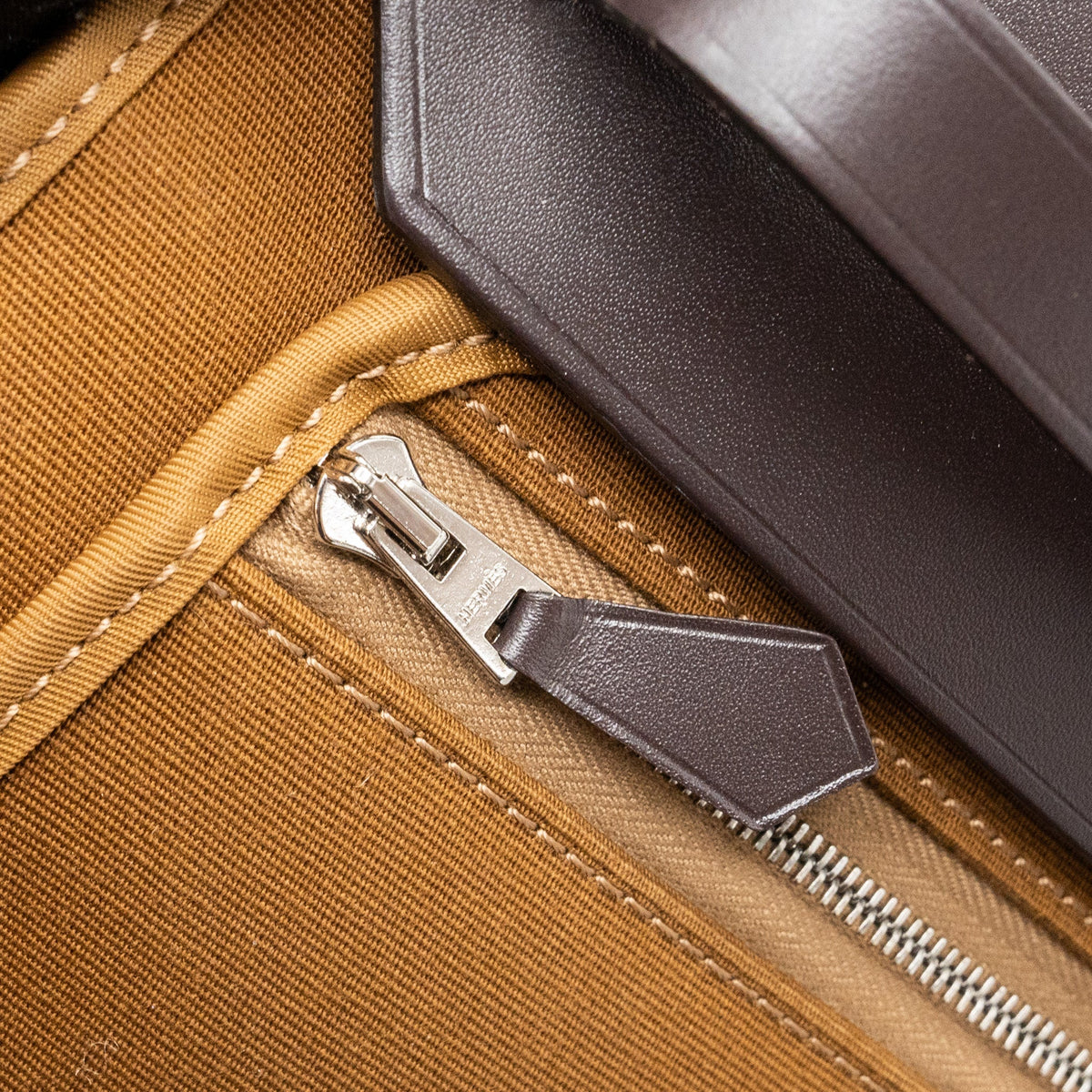 HERMES HERBAG 31 Berline/Vache Hunter Alezan/Ebene SHW