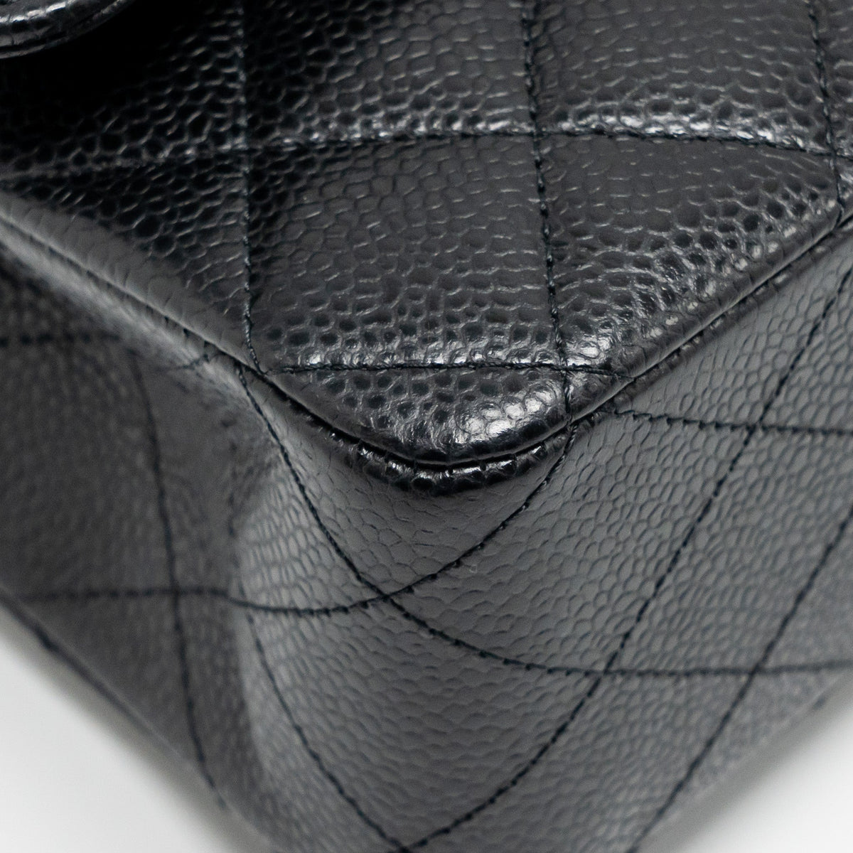 CHANEL MEDIUM CLASSIC DOUBLE FLAP BAG CAVIAR BLACK GHW (MICROCHIP)