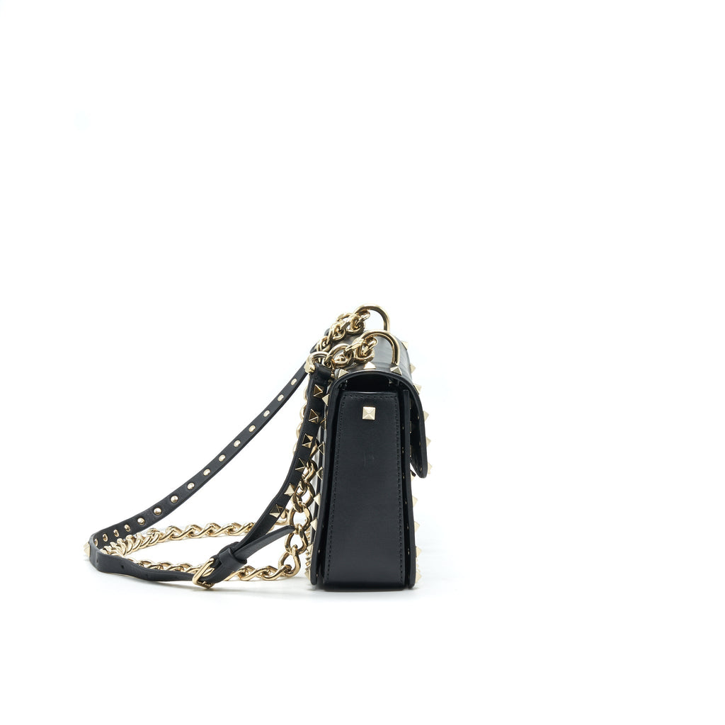 VALENTINO SMALL ROCKSTUD CROSSBODY BAG WITH CHAIN IN BLACK