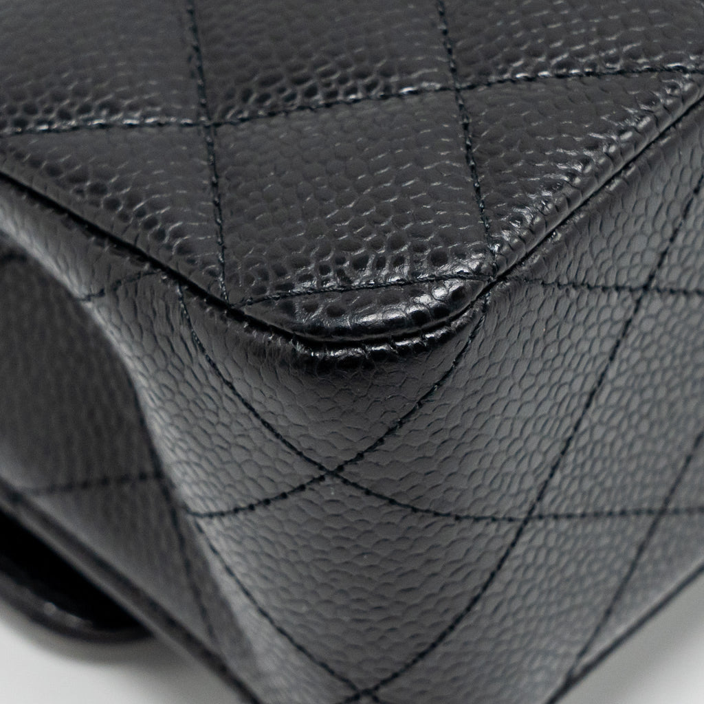 CHANEL MEDIUM CLASSIC DOUBLE FLAP BAG CAVIAR BLACK GHW (MICROCHIP)