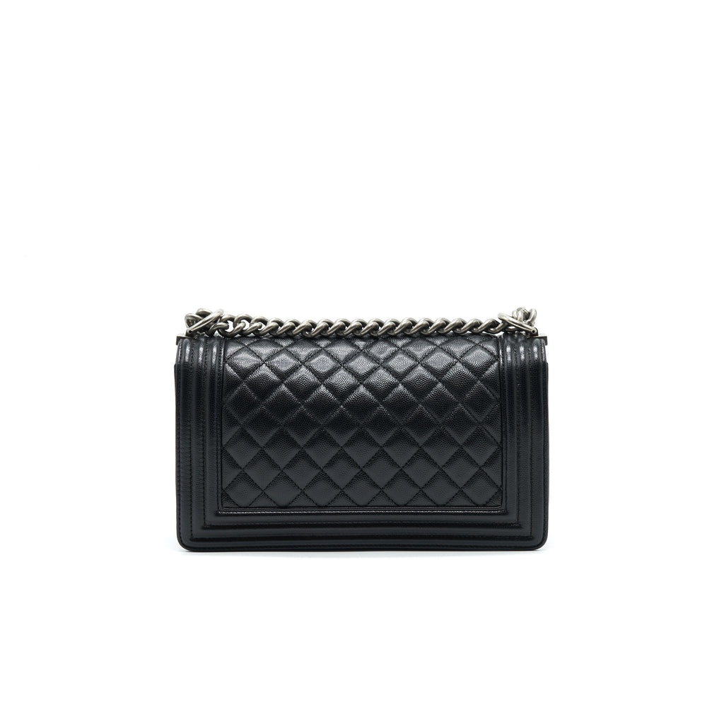 CHANEL MEDIUM BOY CHANEL BAG CAVIAR BLACK RUTHENIUM HARDWARE