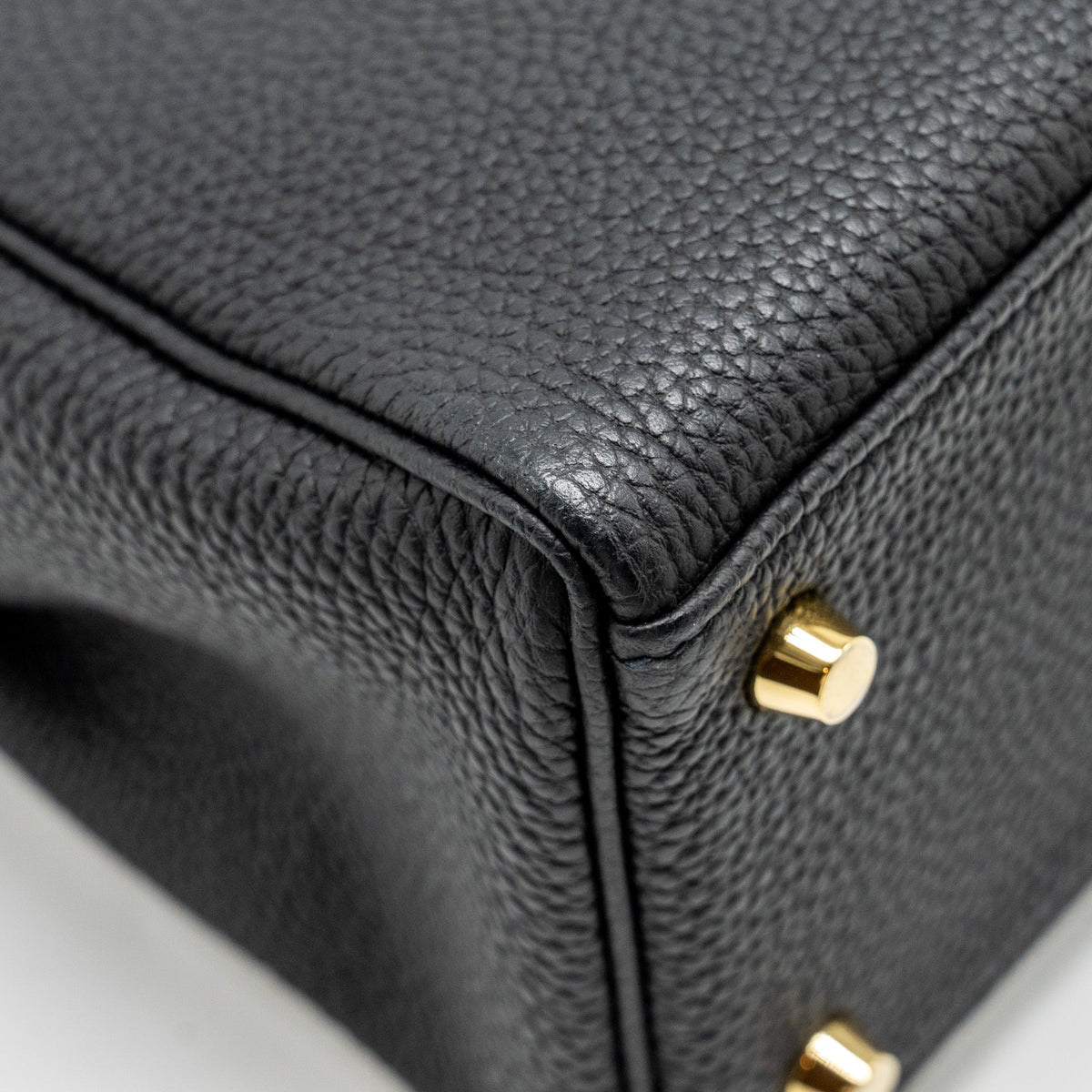Hermes Kelly 32 Togo Black GHW