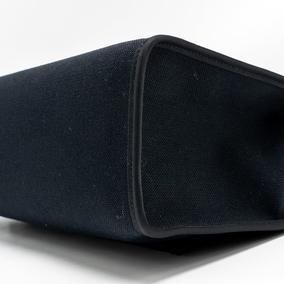 HERMES HERBAG 31 ZIP BAG CANVAS / HUNTER LEATHER BLACK SHW