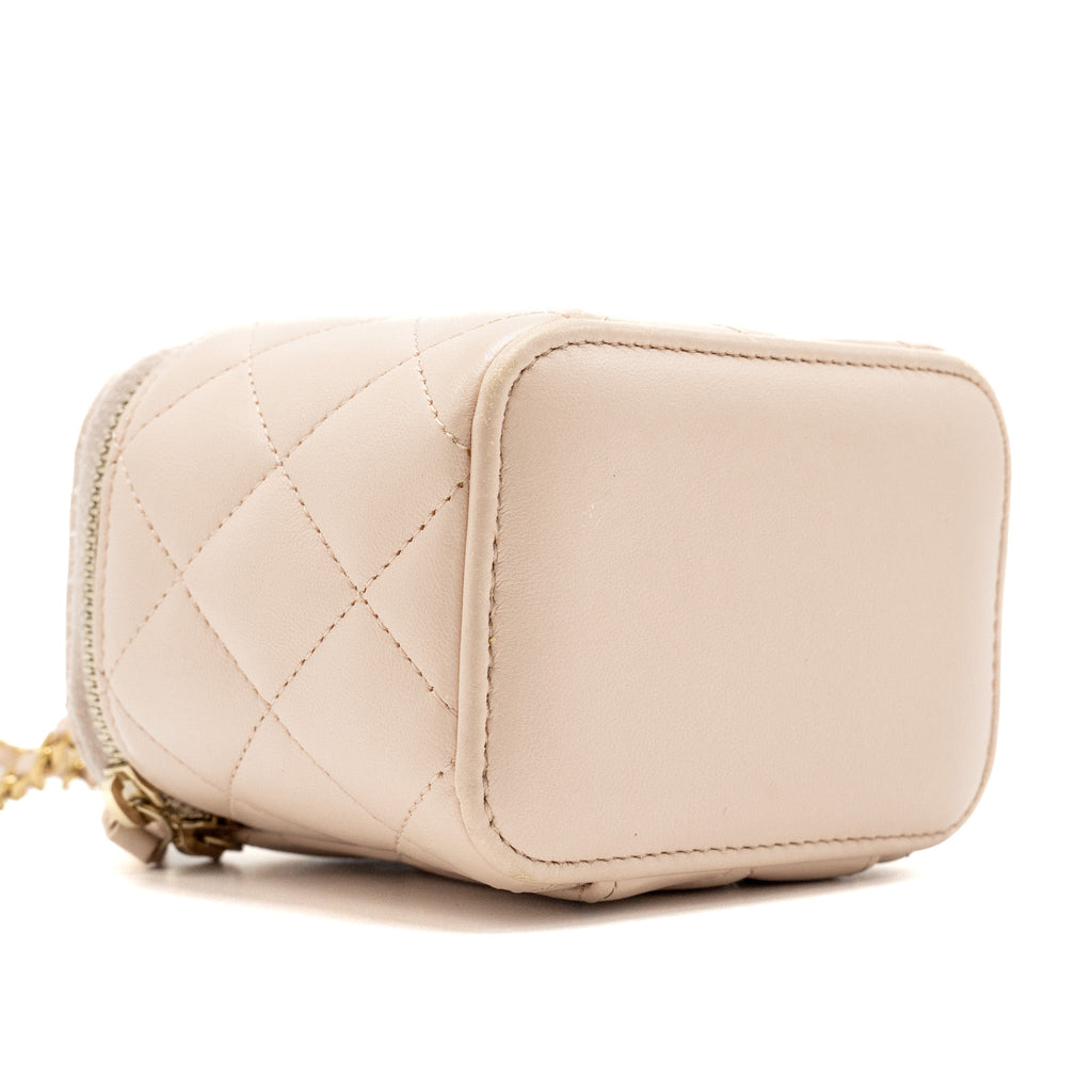 CHANEL PEARL CRUSH MINI VANITY WITH CHAIN LAMBSKIN LIGHT PINK GHW
