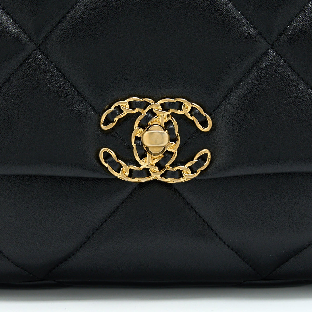 CHANEL SMALL 19 BAG LAMBSKIN BLACK MULTICOLOUR HARDWARE (MICROCHIP)