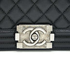CHANEL MEDIUM BOY CHANEL HANDBAG CAVIAR BLACK SHW