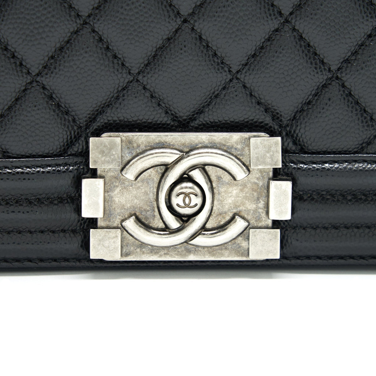 CHANEL MEDIUM BOY CHANEL HANDBAG CAVIAR BLACK SHW