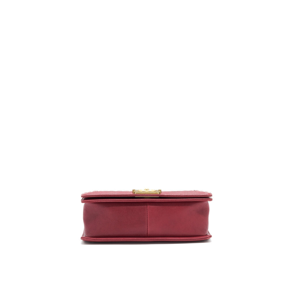 CHANEL MEDIUM BOY BAG CAVIAR RASPBERRY RED BRUSHED GHW