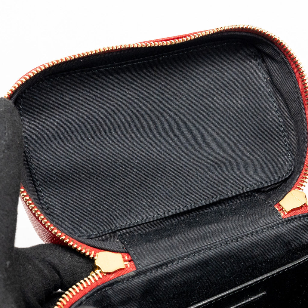 Saint laurent/YSL Paris 80’s quilted vanity crossbody bag calfskin red GHW
