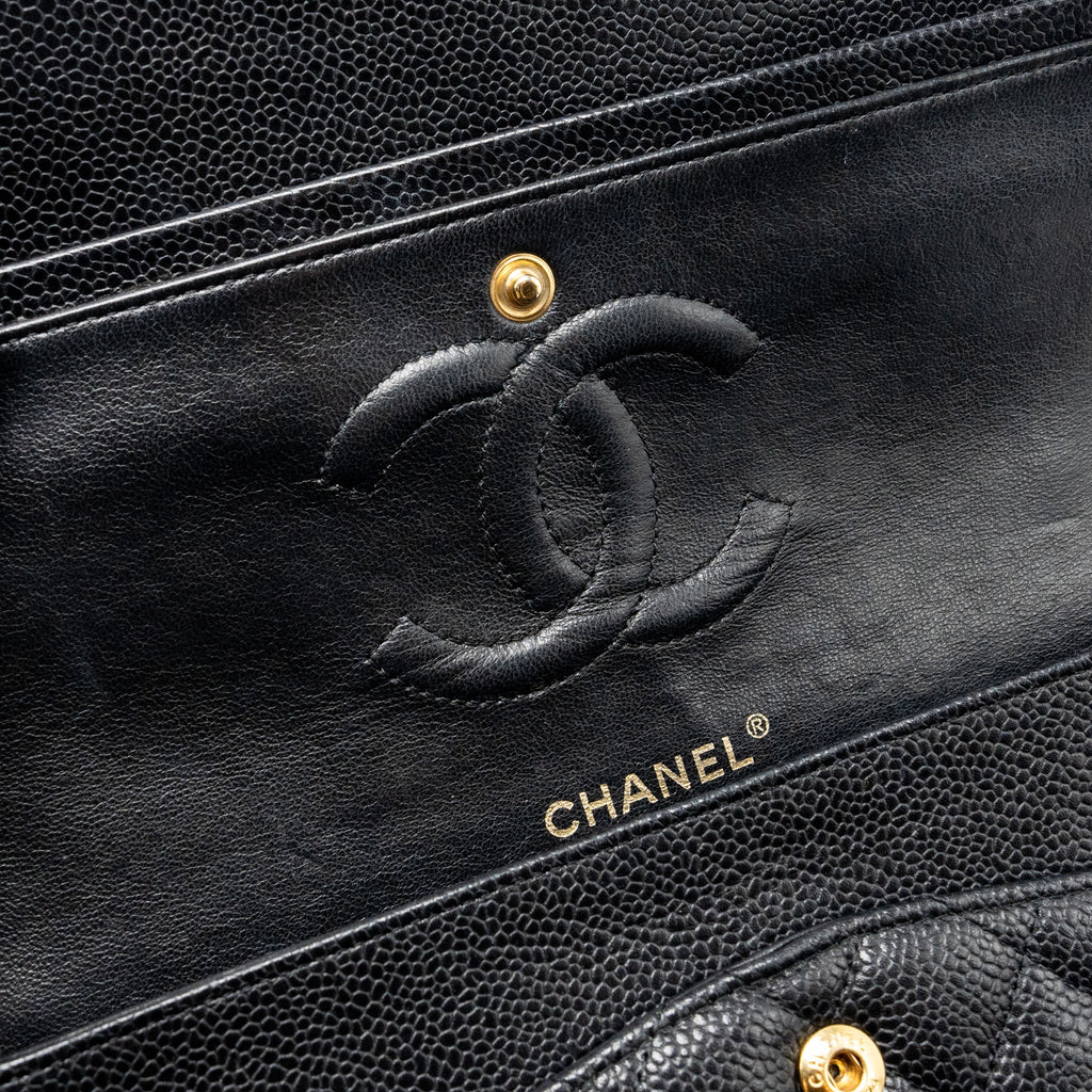 CHANEL MEDIUM CLASSIC DOUBLE FLAP BAG CAVIAR BLACK GHW