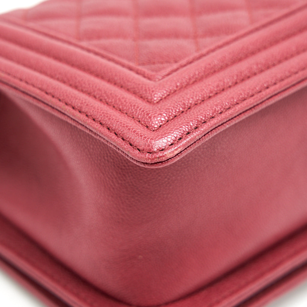 CHANEL MEDIUM BOY BAG CAVIAR RASPBERRY RED BRUSHED GHW
