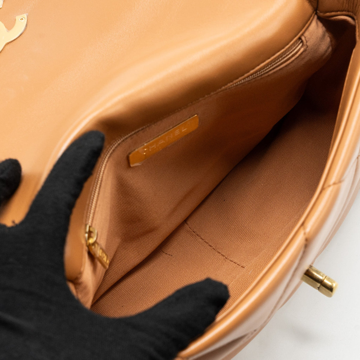 CHANEL SMALL 19 BAG LAMBSKIN CARAMEL MULTICOLOUR HARDWARE (MICROCHIP)