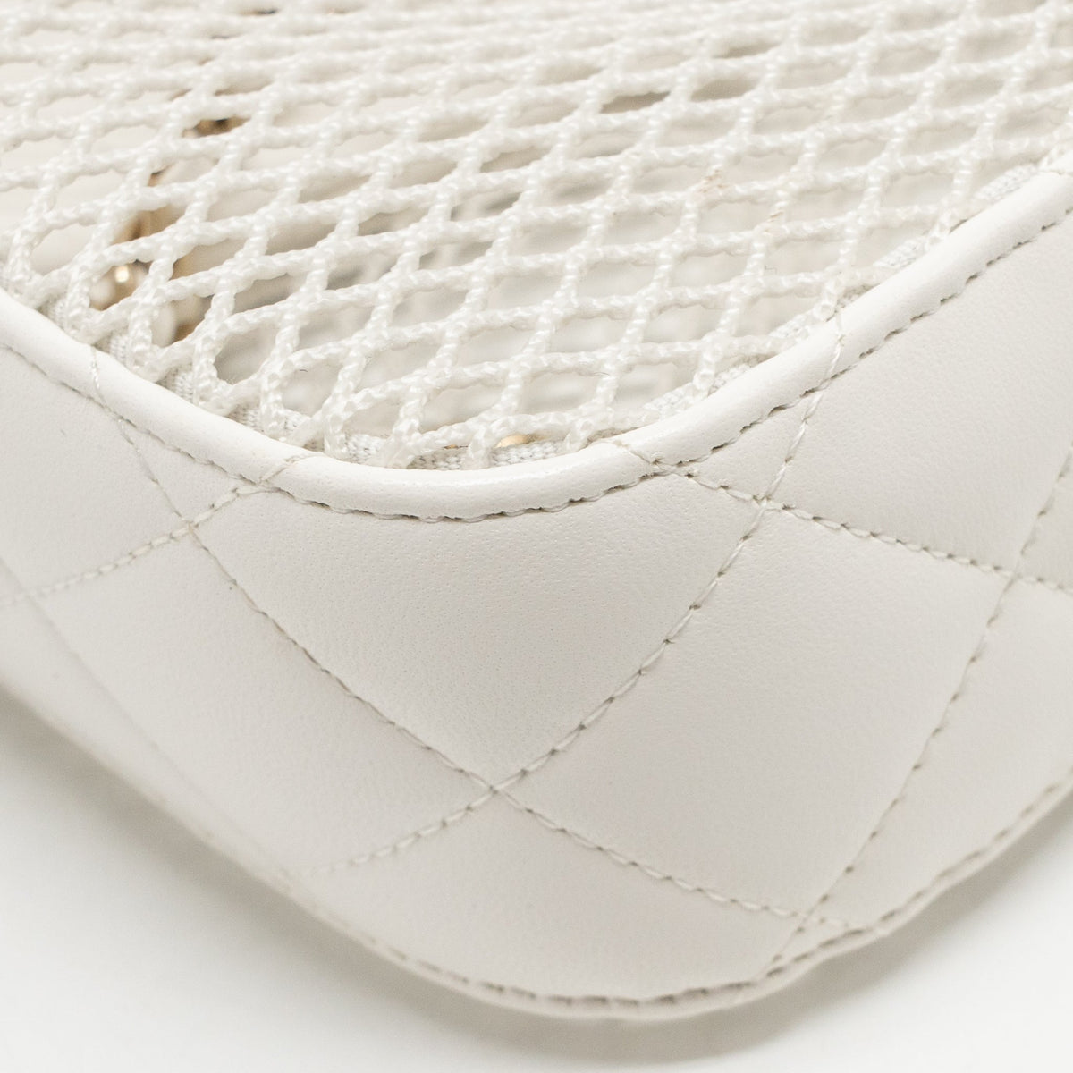 Chanel 25S Clutch with Chain Mesh / Lambskin White LGHW (Microchip)