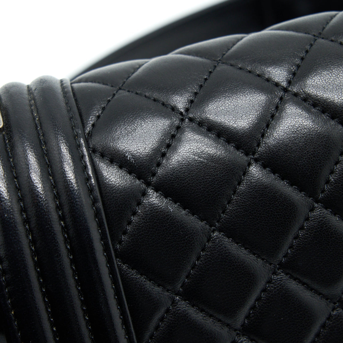 CHANEL MEDIUM BOY BAG LAMBSKIN BLACK RUTHENIUM SHW