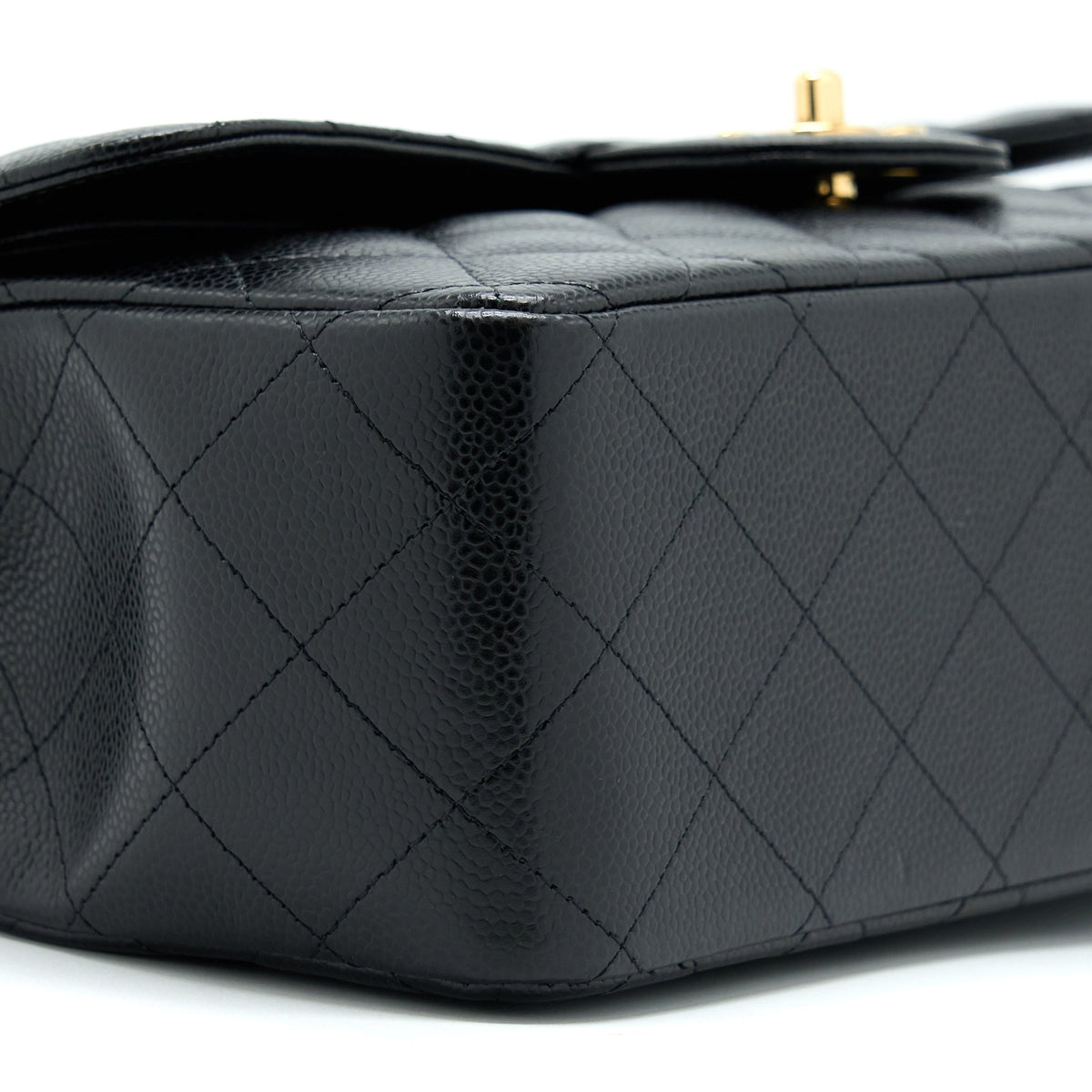 CHANEL JUMBO CLASSIC FLAP BAG CAVIAR BLACK GHW