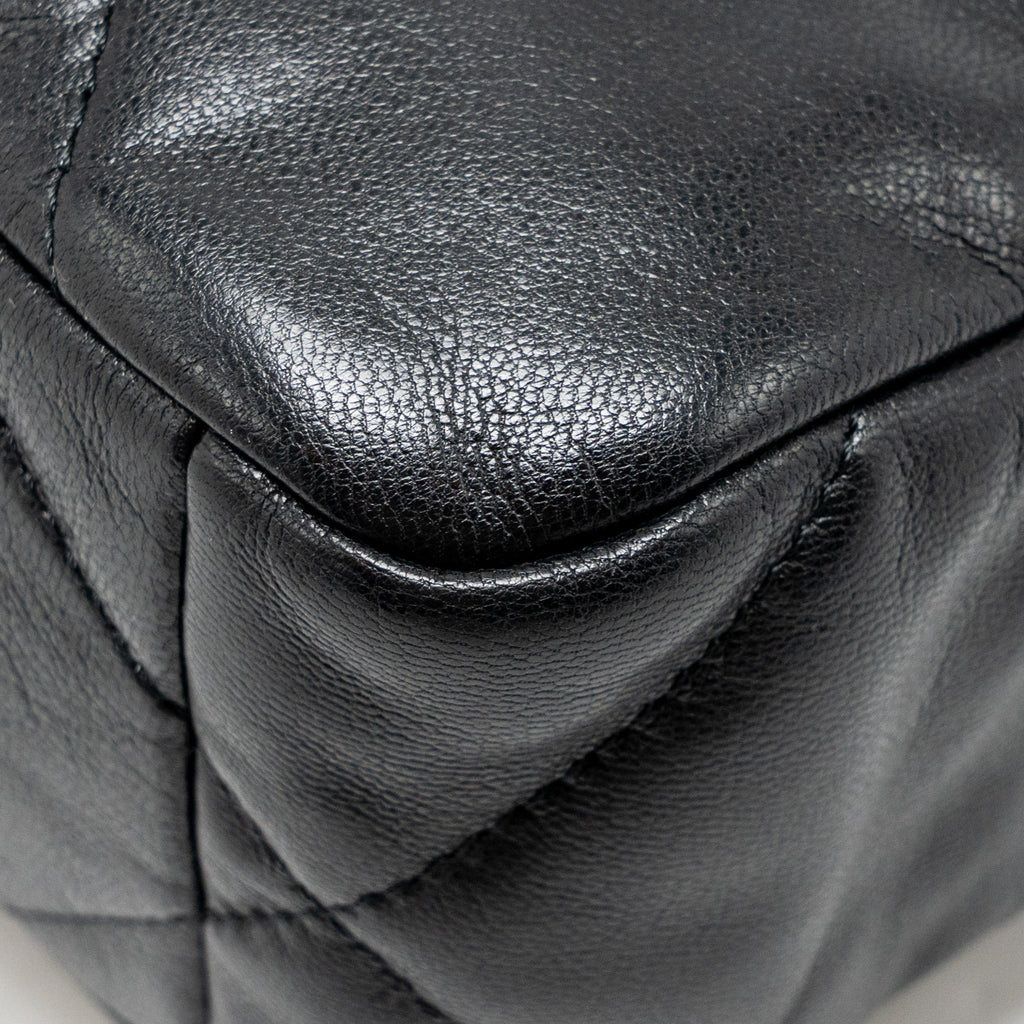 CHANEL SMALL 19 BAG GOATSKIN BLACK MULTICOLOUR HARDWARE