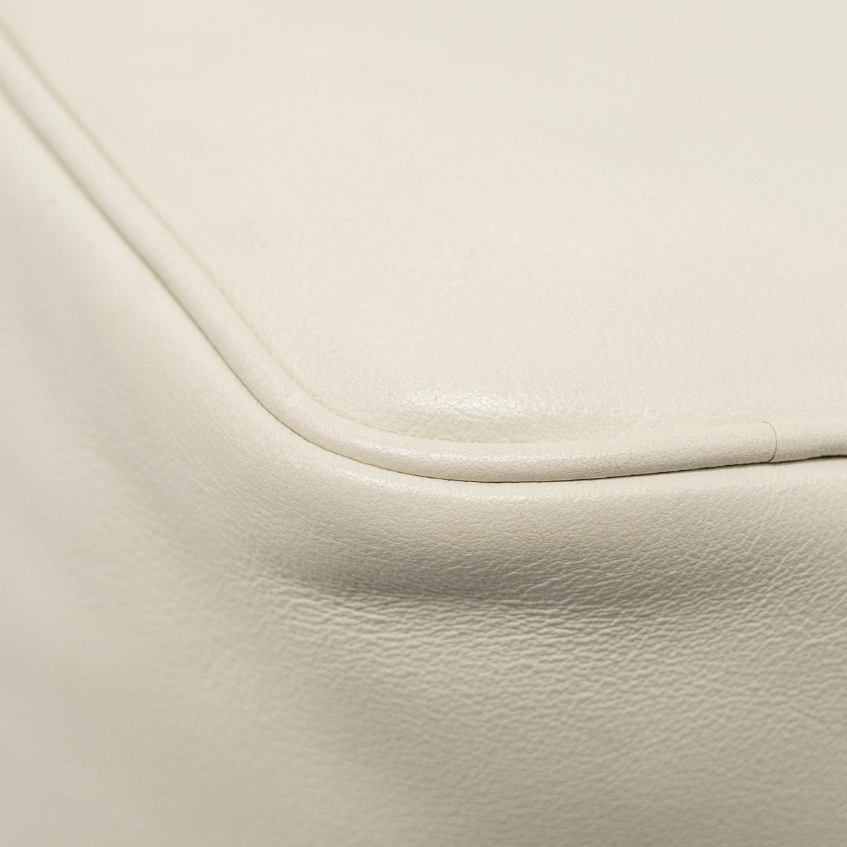 PRADA TRIANGLE SHOULDER BAG LEATHER WHITE SHW