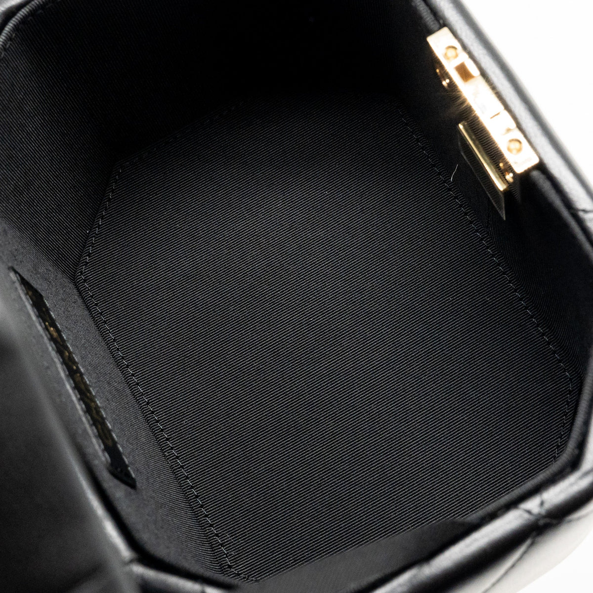 Chanel Top Handle Vendome Small Vanity Case Lambskin Black LGHW (Microchip)