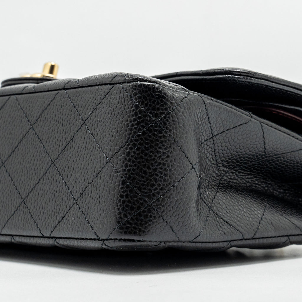 CHANEL MEDIUM CLASSIC DOUBLE FLAP BAG CAVIAR BLACK GHW (MICROCHIP)