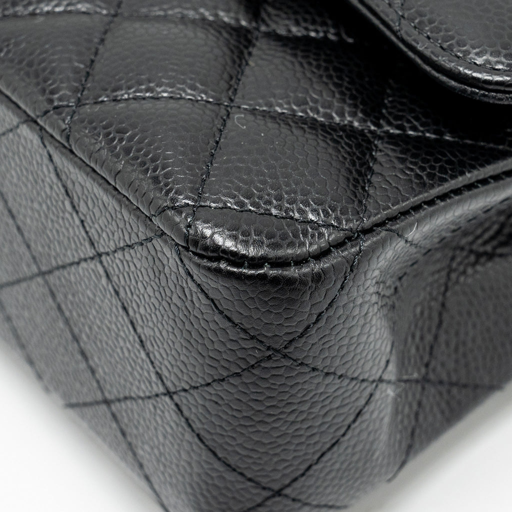 CHANEL MEDIUM CLASSIC DOUBLE FLAP BAG CAVIAR BLACK GHW (MICROCHIP)
